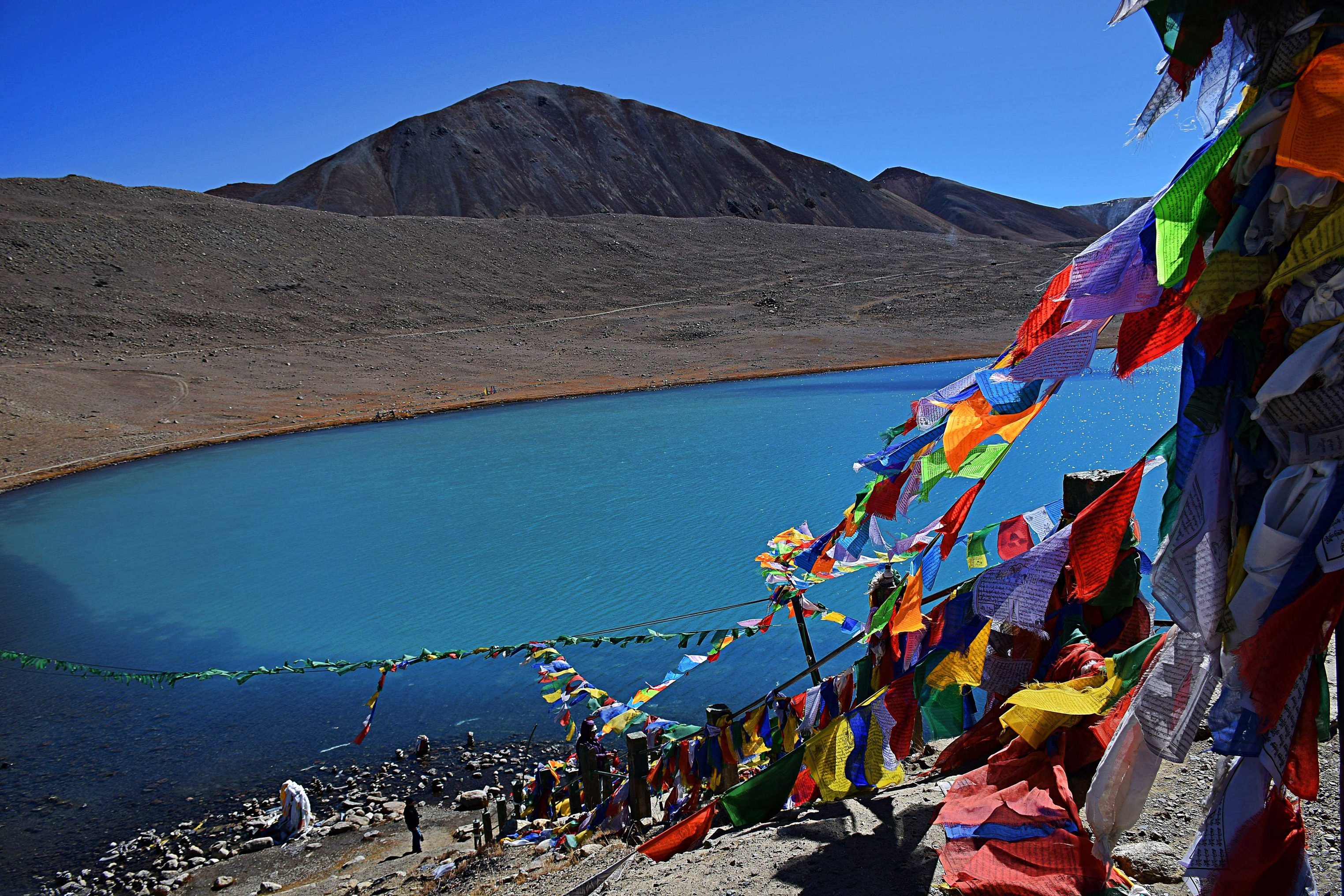 The holy Gurudongmar lake