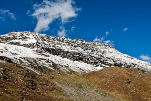 The mighty Himalayas in Rohtang Pass